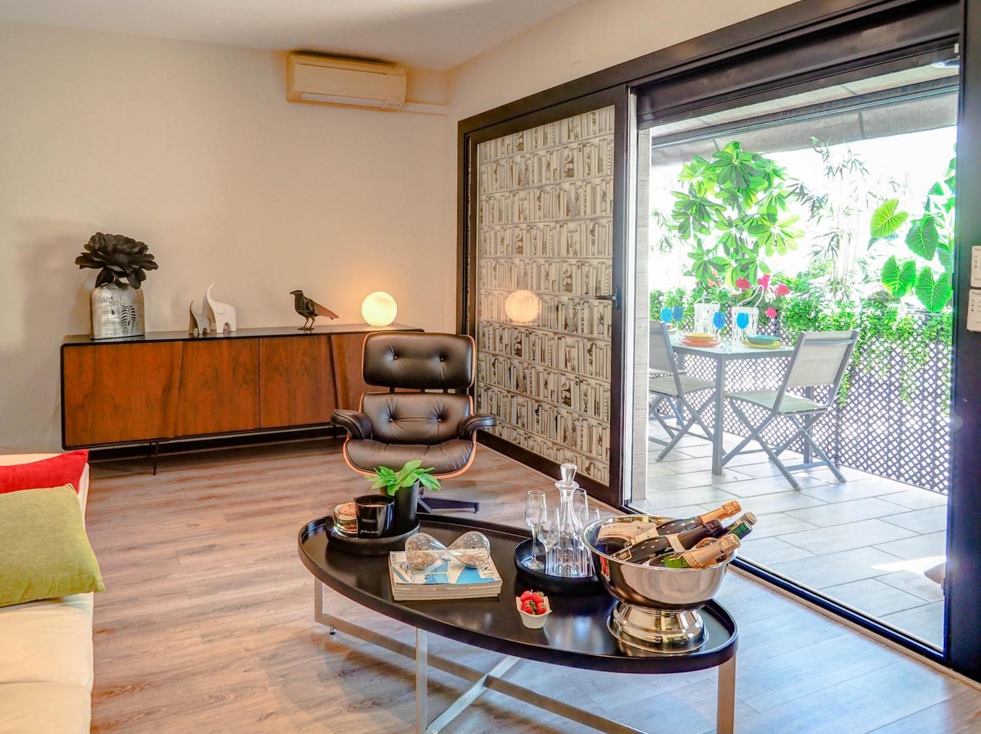 Flamingo Apartment By Hello Homes Sitges Kültér fotó